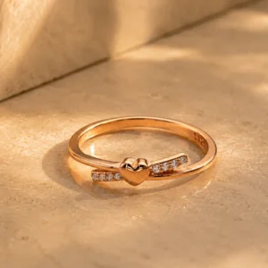 amora heart glow ring