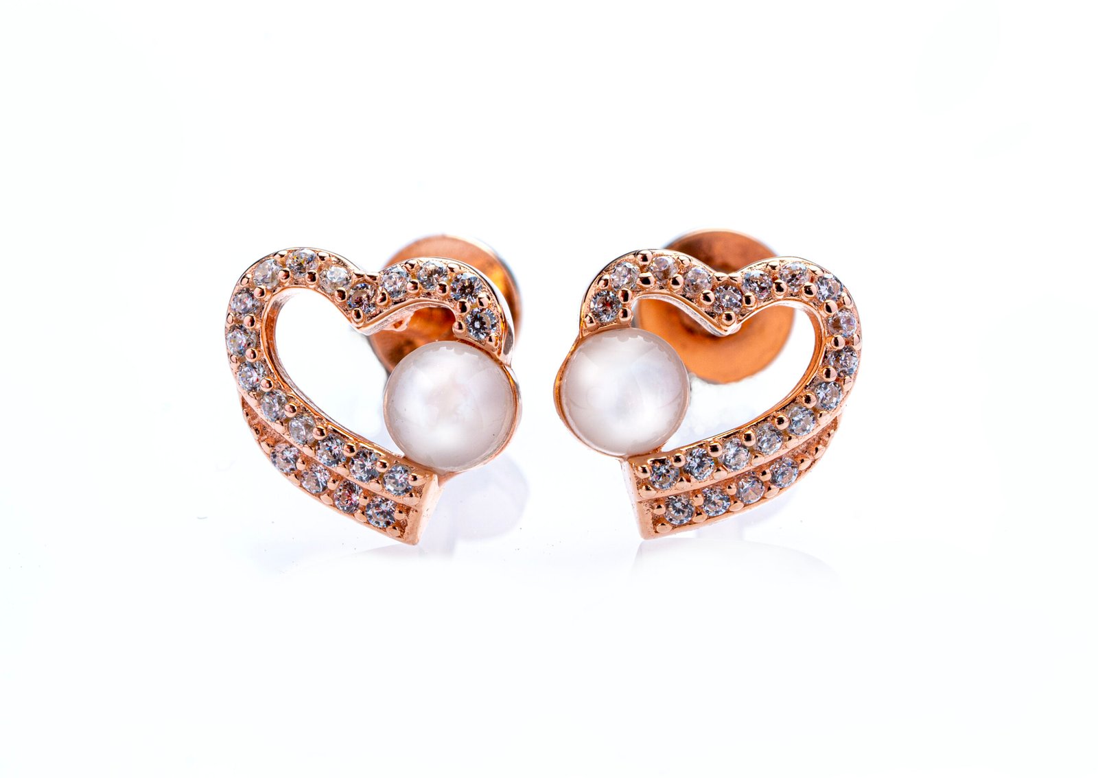 roselle hearts studs roselle hearts studs