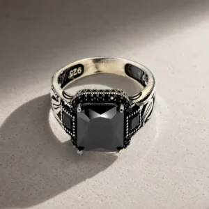 noir monarch statement ring