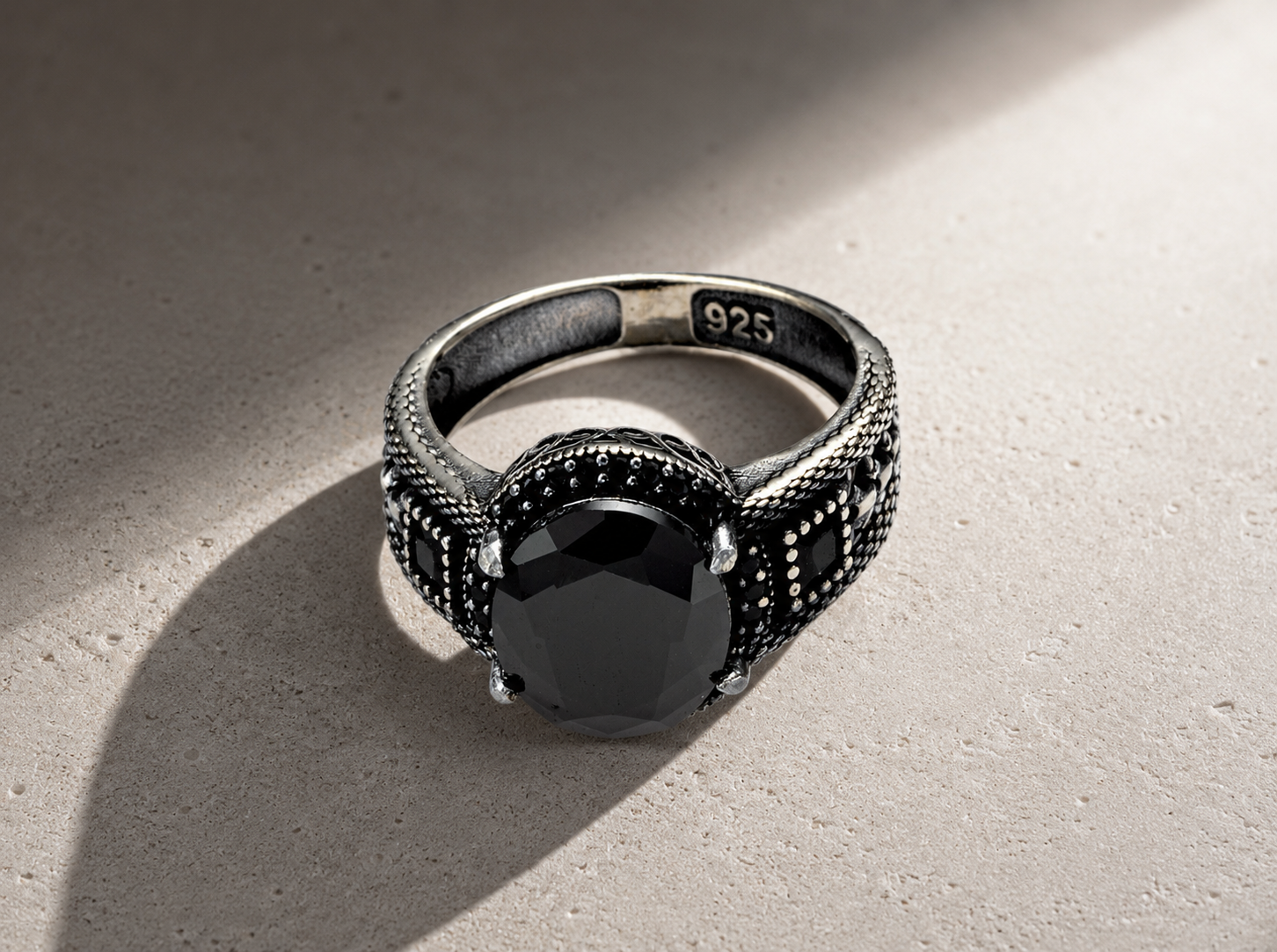 noir emperor oval ring noir emperor oval ring